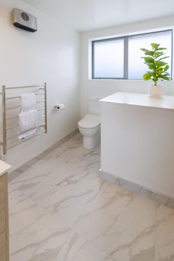 شقة Upper Riccarton Dream - 2 Bed 2 Bath W/Carpark كريستتشيرش المظهر الخارجي الصورة