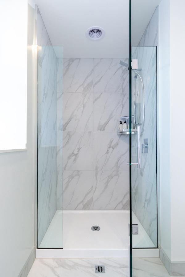 شقة Upper Riccarton Dream - 2 Bed 2 Bath W/Carpark كريستتشيرش المظهر الخارجي الصورة