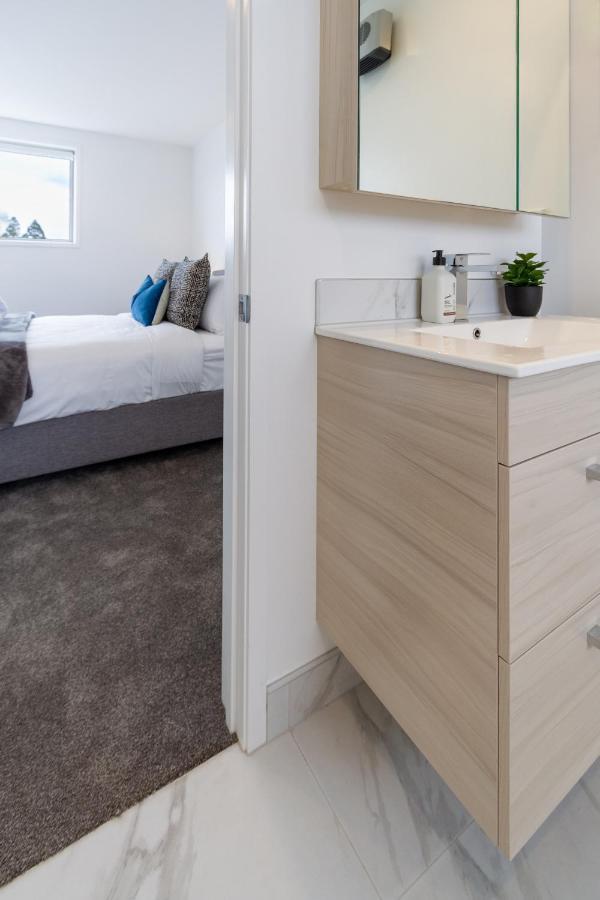 شقة Upper Riccarton Dream - 2 Bed 2 Bath W/Carpark كريستتشيرش المظهر الخارجي الصورة
